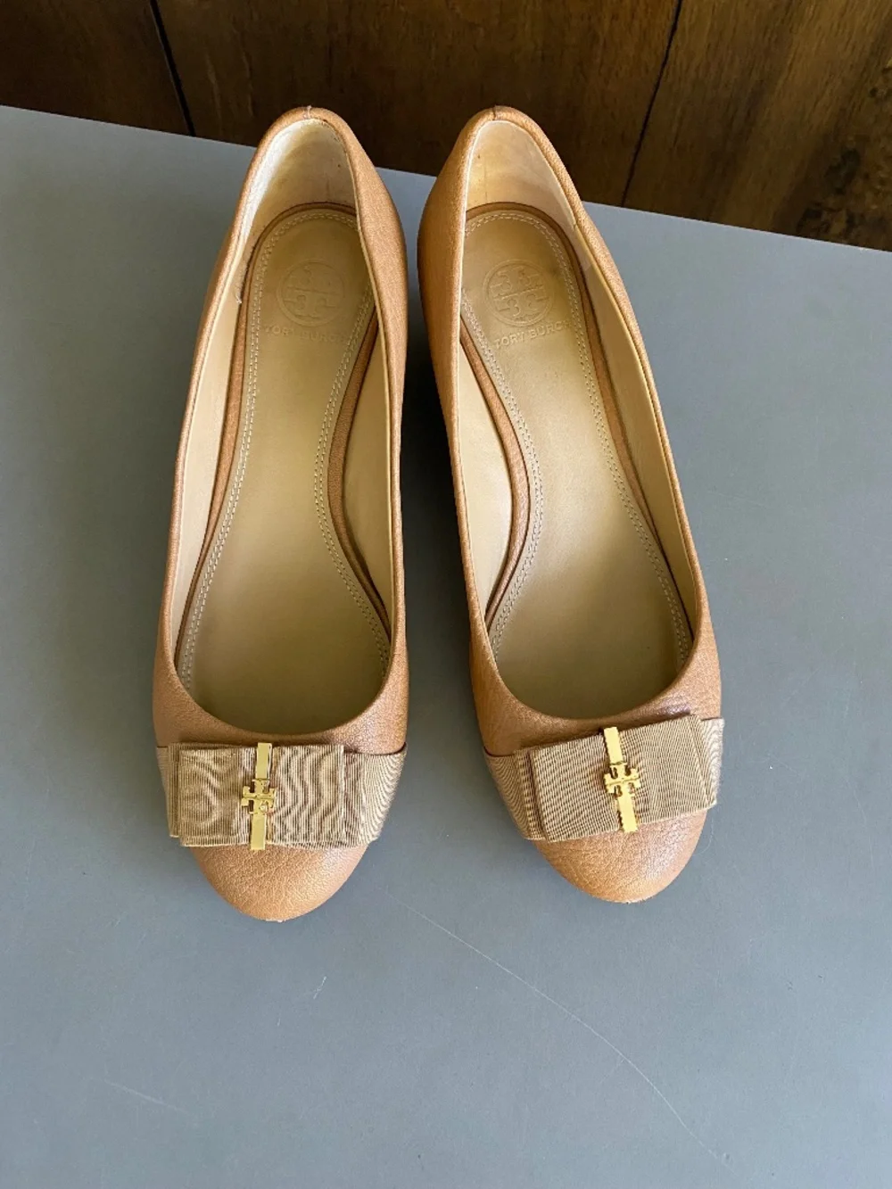 Tory Burch Trudy Wedge Pumps Tan Size 7.5-8
